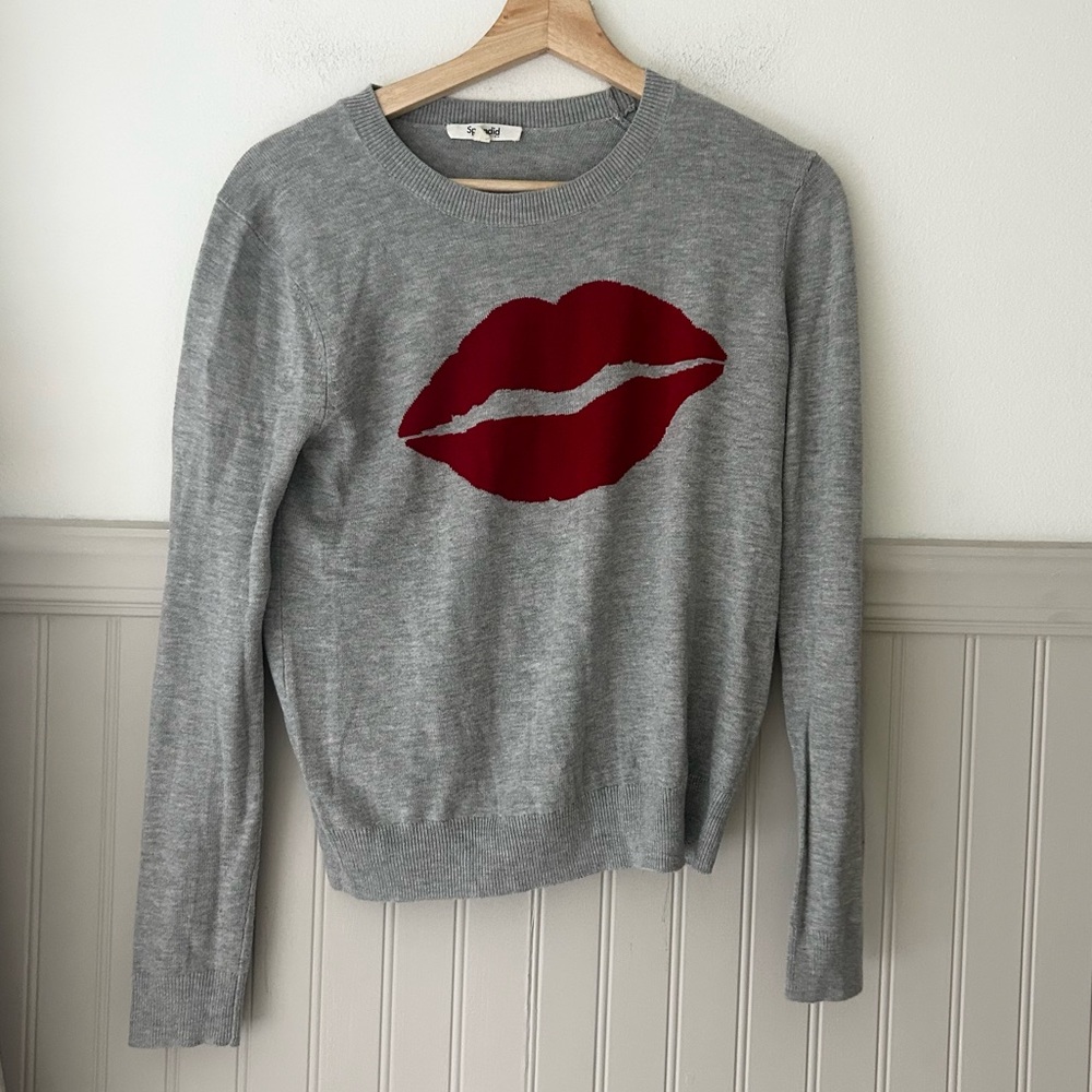 Splendid Cashmere Blend Gray Sweater Red Lips Motif Small Long Sleeve Cozy Knit